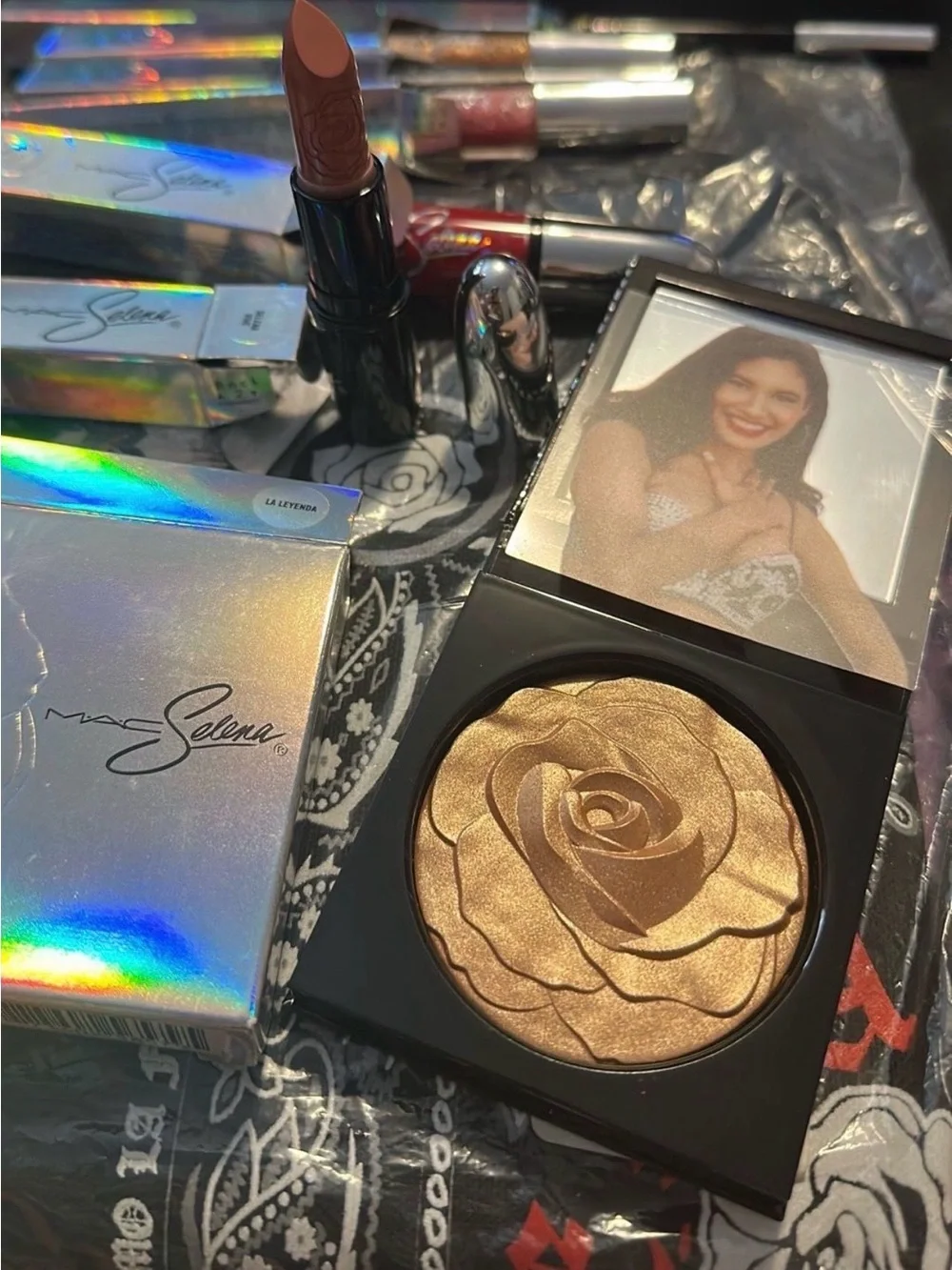 MAC Cosmetics Bronze Rose Highlighter - Shimmering Gold